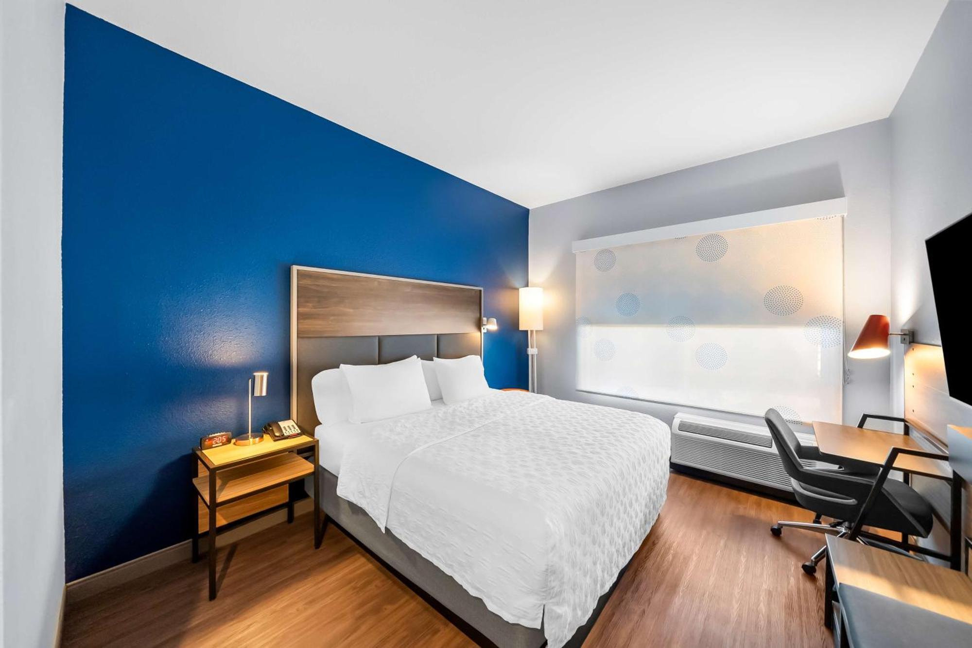 Отель Tru By Hilton Plano Hwy 75 Экстерьер фото