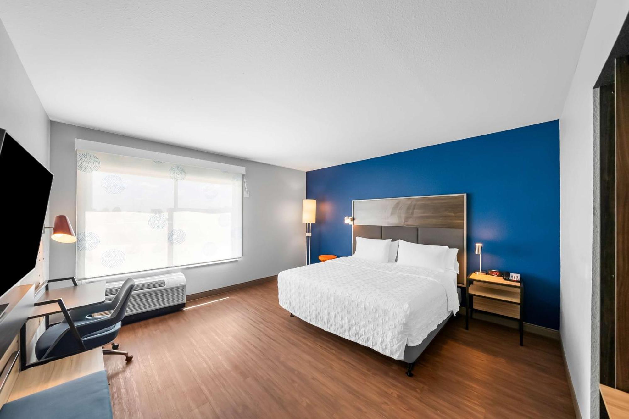 Отель Tru By Hilton Plano Hwy 75 Экстерьер фото