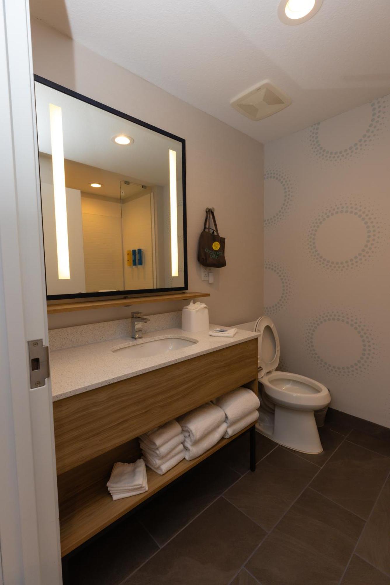 Отель Tru By Hilton Plano Hwy 75 Экстерьер фото